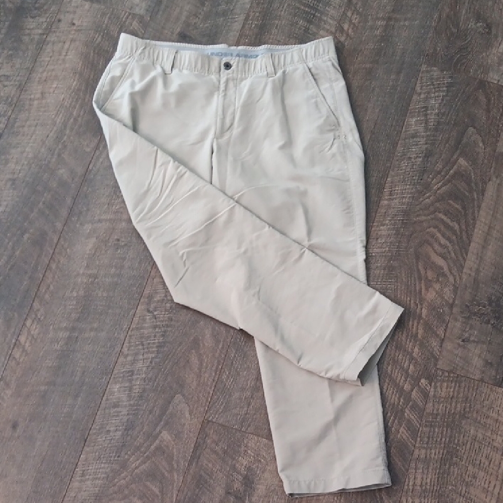 Under Armour Men's Khaki Chinos
